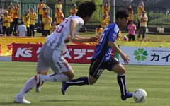 Công Phượng ra mắt J.League, Mito Hollyhock hòa hú vía ở phút 90+4