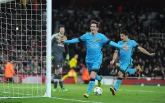 Lấm lưng trước Barcelona, Arsenal sắp "ngẩng cao đầu rời giải"