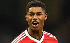 Ryan Giggs "nổi đóa" với Marcus Rashford vì hành động nhỏ