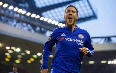 Sững sờ với pha solo ghi bàn hoàn hảo của Hazard vào lưới Liverpool