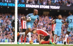 VIDEO: Cựu sao trẻ Man Utd phản lưới, dâng 3 điểm cho Man City