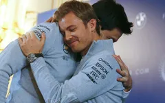 5 ngày sau vinh quang, Nico Rosberg gây sốc với quyết định GIẢI NGHỆ!