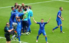EURO 2016: Thắng thuyết phục TBN, Italia gặp Đức ở tứ kết