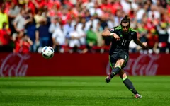 VIDEO EURO 2016: Bale lập "siêu phẩm" đá phạt vào lưới Joe Hart