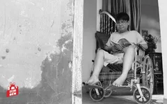 Nghị lực phi thường của chàng sinh viên mắc bệnh loạn dưỡng cơ Duchenne
