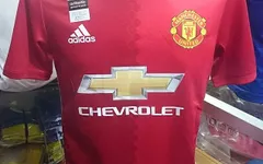 Man Utd lộ áo đấu kiểu “ghép mảnh” mùa giải 2016/17
