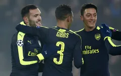 Tiếp tục tỏa sáng, Ozil tiệm cận Messi, Ronaldo