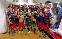 Barcelona chốt chơi trận cuối mùa ở Qatar