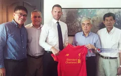 Liverpool ngỏ ý sang Việt Nam thi đấu trong buổi làm việc với VFF