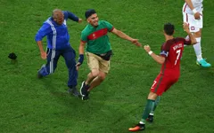 Cái giá phải trả sau khi chạm hụt Cristiano Ronaldo là bao nhiêu?