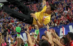 Vô địch AFF Cup, HLV Kiatisuk vẫn phải sớm chia tay ĐT Thái Lan