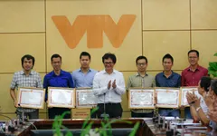 Tổng Giám đốc Đài THVN tặng bằng khen cho tập thể và các cá nhân xuất sắc trong tuyên truyền EURO
