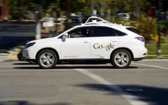 Hãng Google nhận trách nhiệm vụ tai nạn xe tự lái