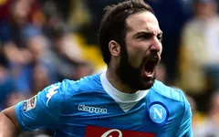 CHÍNH THỨC: Higuain gia nhập Juventus với giá 90 triệu euro