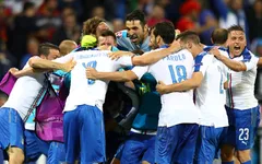 Chiến thắng của "ông lão" Italy: Nghệ thuật phòng ngự