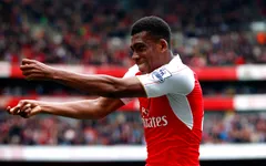 Lại ghi bàn, sao trẻ Iwobi khiến Anh và Nigeria phát sốt