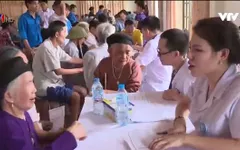 Khám, cấp thuốc miễn phí cho các gia đình chính sách