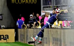 Lavezzi lỡ chung kết Copa America vì chấn thương lãng xẹt