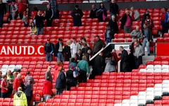 Man Utd mất trắng gần 130 tỷ đồng cho vụ "bom giả"