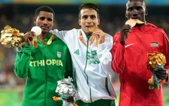 VĐV Paralympic chạy nhanh hơn nhà vô địch Olympic 2016