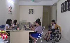 Nghị lực sống phi thường của nữ giám đốc khuyết tật cả hai chân