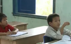 Hỗ trợ học sinh ở xã, thôn đặc biệt khó khăn