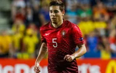 Dortmund đón tân binh là tuyển thủ Bồ Đào Nha