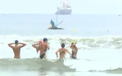 Sóng biển - khó khăn lớn nhất của bơi đường dài