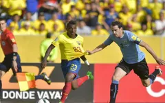 Uruguay 2-1 Ecuador: Suarez im hơi, chủ nhà vẫn thắng