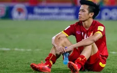 Chứng kiến Hà Nội T&T xếp cuối BXH, Văn Quyết mong được giảm án