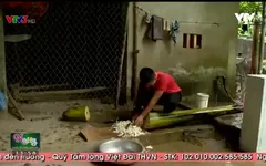 Cảm thương cuộc sống khó khăn của em học trò nghèo sớm mất cha