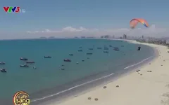 Phấn khích với trải nghiệm dù lượn ở Đà Nẵng