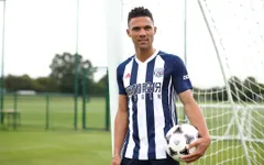 Không phải Chamberlain, đây mới là cái tên đầu tiên chia tay Arsenal