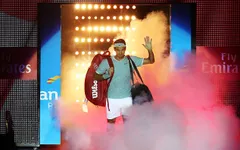 Roger Federer thi đấu ấn tượng trong ngày trở lại