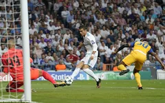 Real Madrid 3-0 APOEL: Kền kền giải khát chiến thắng, CR7 hụt hat-trick đáng tiếc