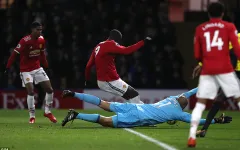 Những pha cứu thua xuất sắc nhất vòng 14 Ngoại hạng Anh: Man Utd tiếp tục bị "phá bĩnh"