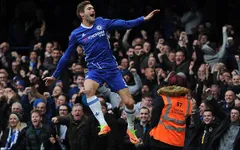 Vòng 24 Ngoại hạng Anh, Chelsea 3 - 1 Arsenal: Rộng đường vô địch!