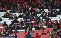 Lượng fan tới Emirates thấp kỷ lục ngày Arsenal đại thắng