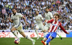 Bị Atletico ghìm chân, ngôi đầu của Real Madrid trở nên lung lay