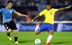 Vòng loại World Cup 2018: Uruguay 1-4 Brazil: Paulinho lập hat-trick, Brazil ngược dòng thành công