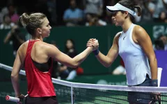 Bảng Đỏ WTA Finals 2017: Simona Halep và Caroline Wozniacki khởi đầu suôn sẻ