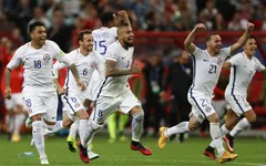 Cúp liên đoàn các châu lục 2017: ĐT Chile vào chung kết sau loạt luân lưu