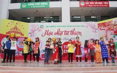 Hội chợ xuân ấm áp tình người của trường Ngôi Sao Hà Nội