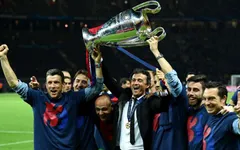 HLV Enrique đã có bao nhiêu chức vô địch cùng Barcelona?
