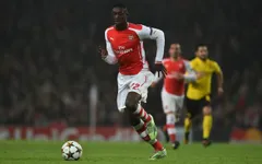 Bị Arsenal đẩy ra đường, cựu Pháo thủ tự tìm được bến đỗ mới