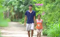 Xót xa 2 anh em sớm mất cả cha lẫn mẹ