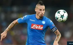 Hamsik tính chuyện đào tẩu sang Man Utd và Barcelona