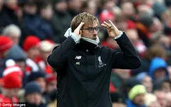 Thua tan tác Leicester City, Jurgen Klopp bị chê bảo thủ