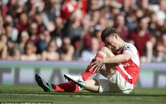 Arsenal không có thủ quân suốt hiệp 2 trận gặp Man City
