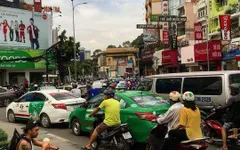 Lee Nguyễn về Việt Nam: Du lịch hay trở lại V-League?